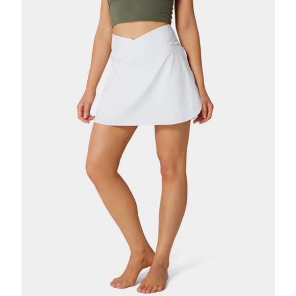 NWT Halara Women's White Crossover 2-in-1 Side Pocket Tennis Skirt Size Large - Picture 2 of 13